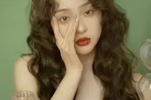 300万粉网红人设崩塌！慈善视频全是AI伪造善款去向遭网友质疑