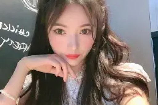 娱乐圈又出大瓜！没想到这次是知名影帝被狗仔曝出婚内出轨嫩模